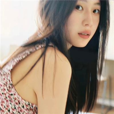 离婚后全城大佬追求我海报
